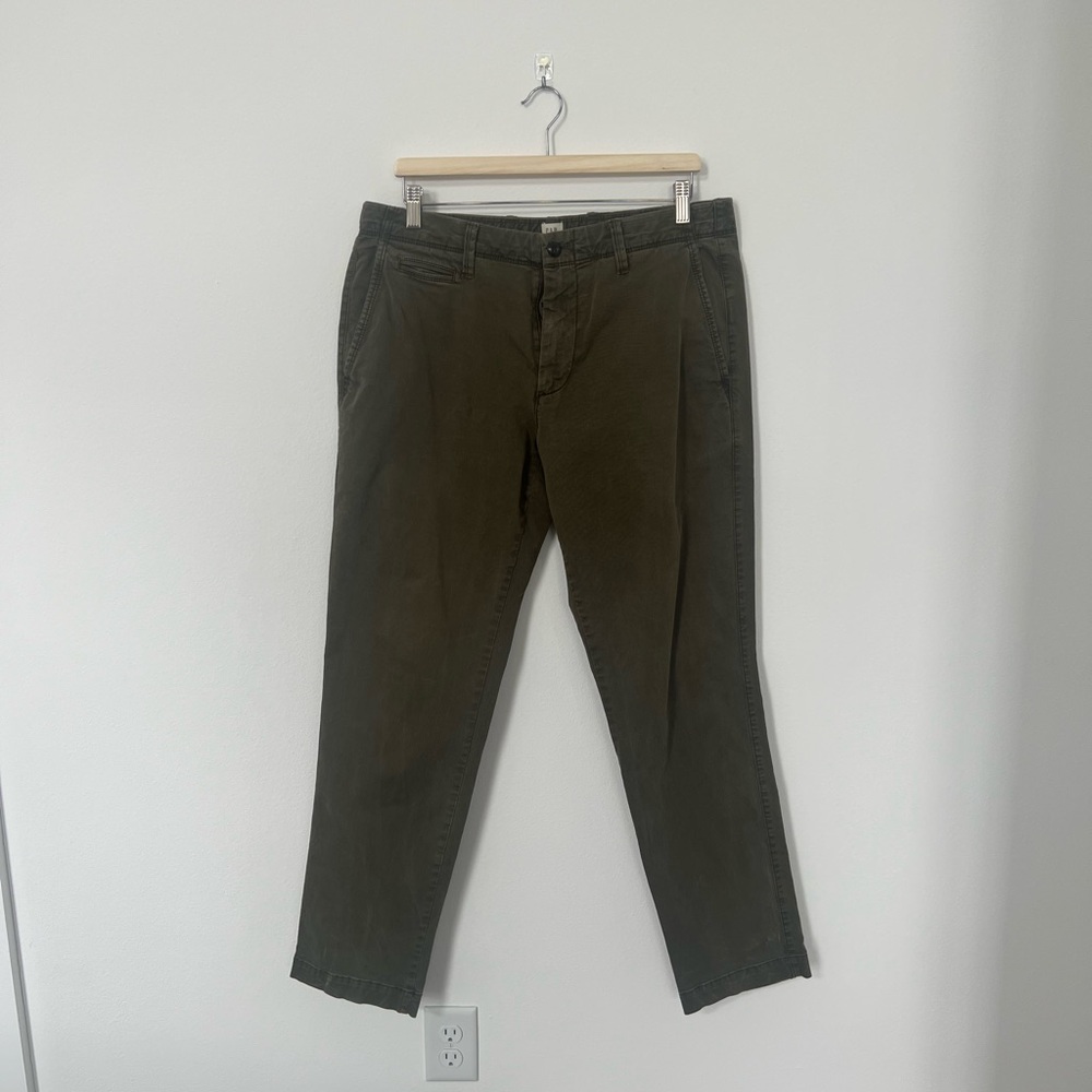 Men's GAP 34x32 Olive Green Stretch Chinos